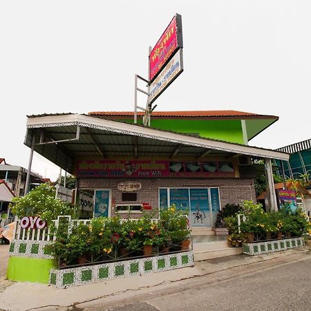 Khanidta Resort Pattaya Ngoại thất bức ảnh