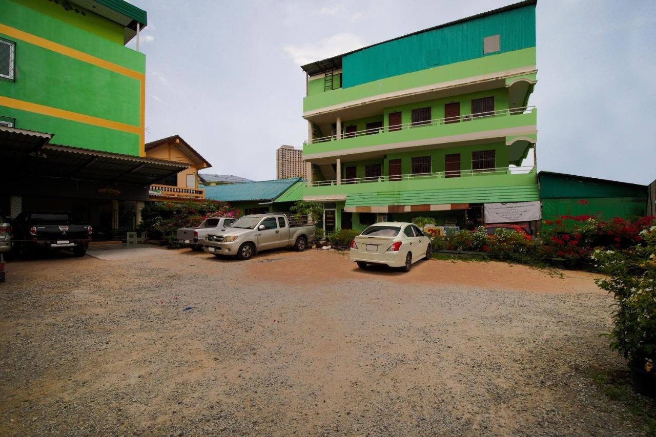 Khanidta Resort Pattaya Ngoại thất bức ảnh